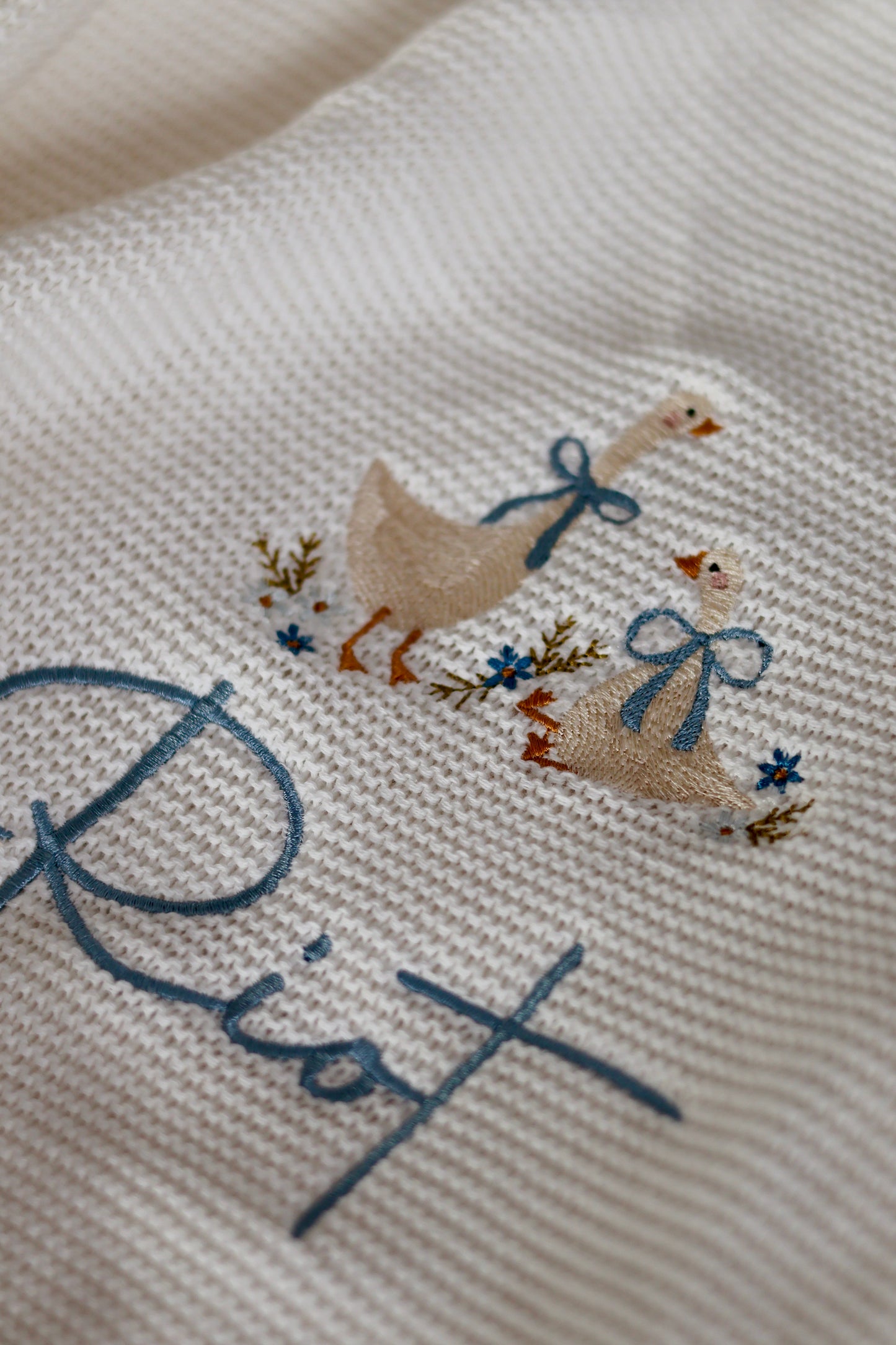Cotton knit Blanket- Geese