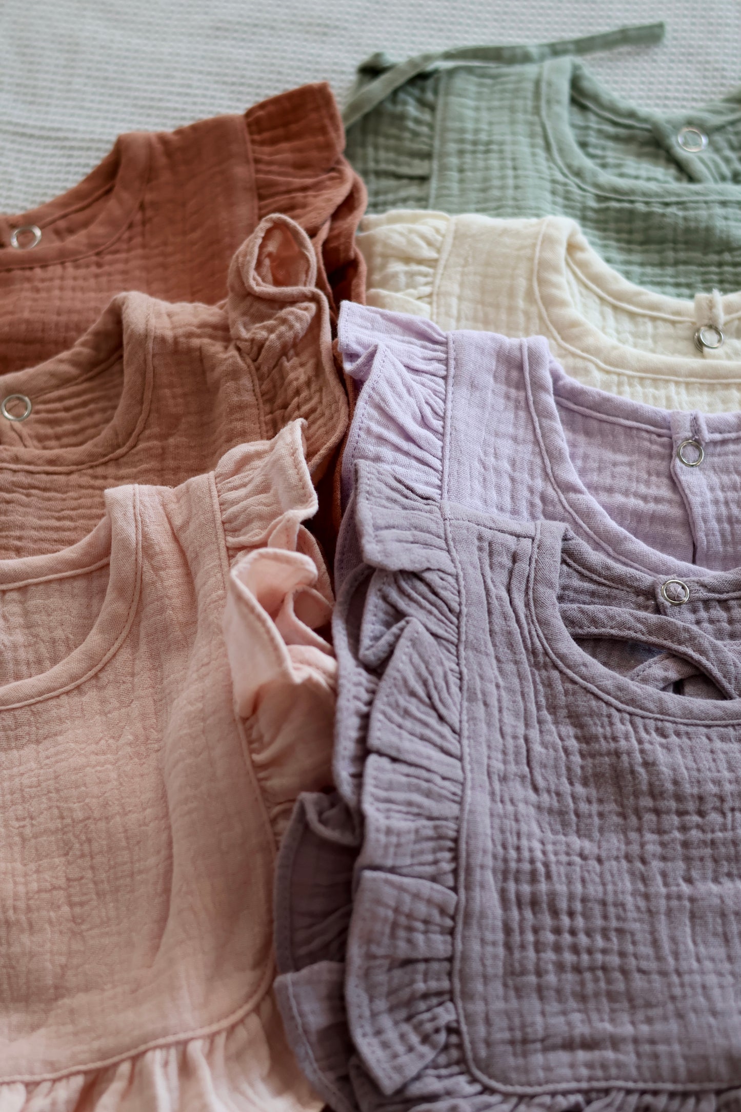 The keepsake ruffle bib- Initial design